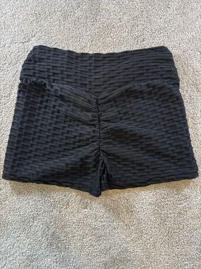 Textured Black Scrunch Butt Shorts S/M Seamless High Waist Booty Lift Activewear